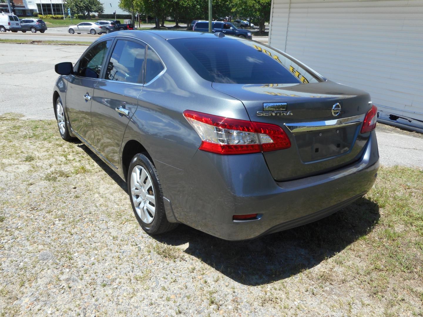 2015 Gray Nissan Sentra (3N1AB7AP3FL) , located at 2553 Airline Blvd, Portsmouth, VA, 23701, (757) 488-8331, 36.813889, -76.357597 - ***VEHICLE TERMS*** Down Payment: $1199 Weekly Payment: $65 APR: 23.9% Repayment Terms: 42 Months *** CALL ELIZABETH SMITH - DIRECTOR OF MARKETING @ 757-488-8331 TO SCHEDULE YOUR APPOINTMENT TODAY AND GET PRE-APPROVED RIGHT OVER THE PHONE*** - Photo#7